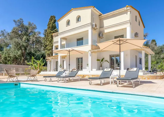 Elegio Villa Kávos